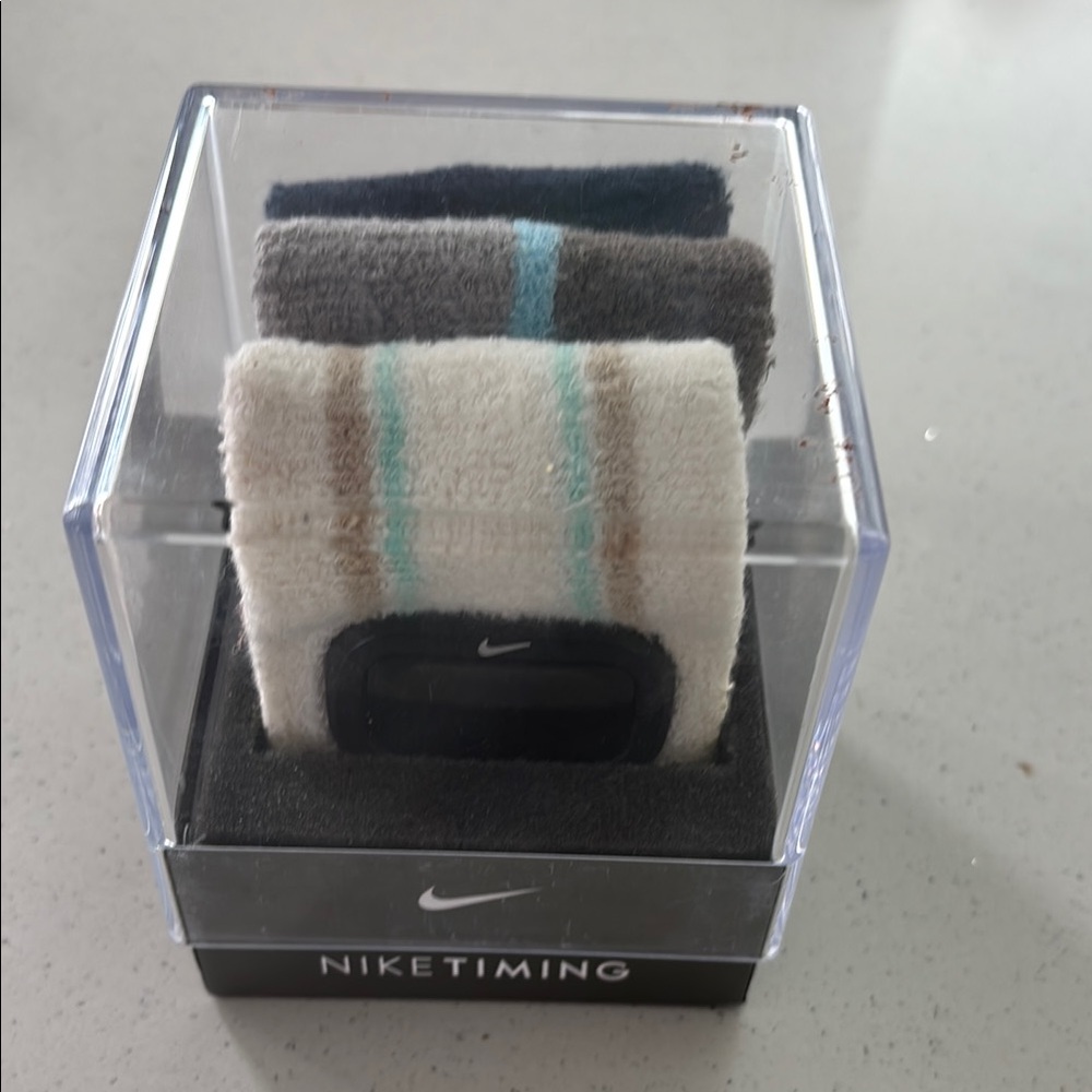 Nike Timing Wristbands in Black, Blue, and Cream - Picture 4 of 4